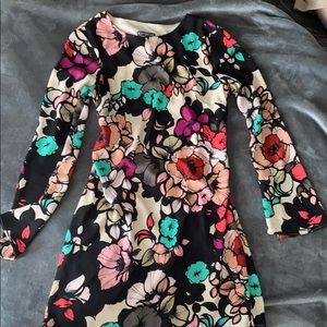 Flower print mod Express mini dress 🌸